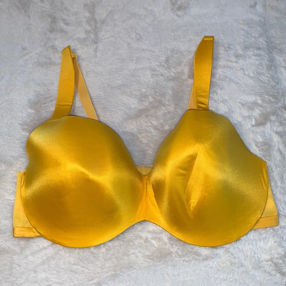 42DD Cacique lightly lined bra. EUC
